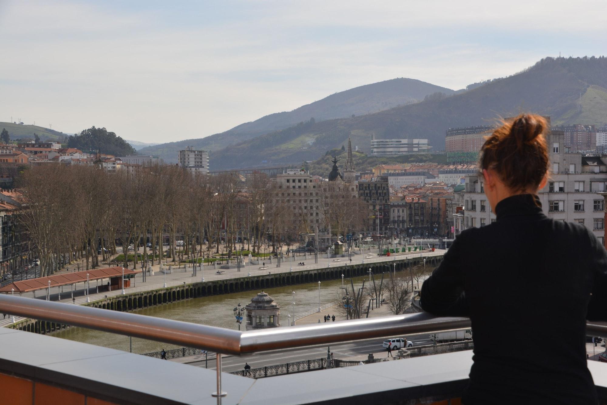 Hotel Bilbao Plaza Экстерьер фото